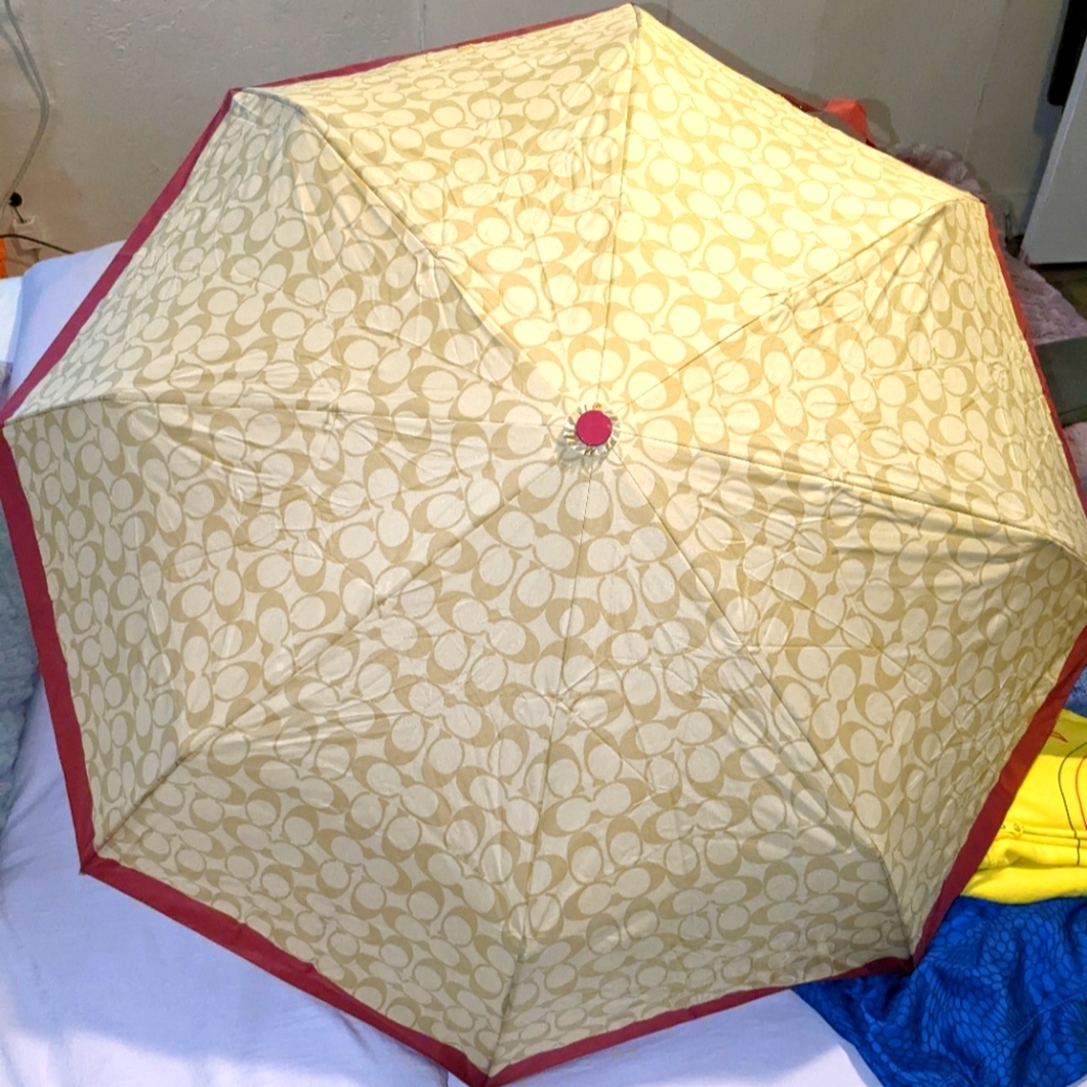 Coach umbrella